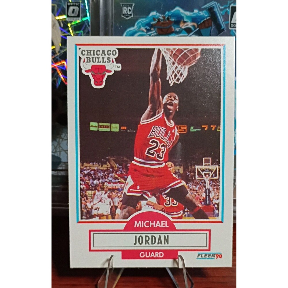 1990-91 Fleer - Michael Jordan #26 No Black Line Above Biographical Information